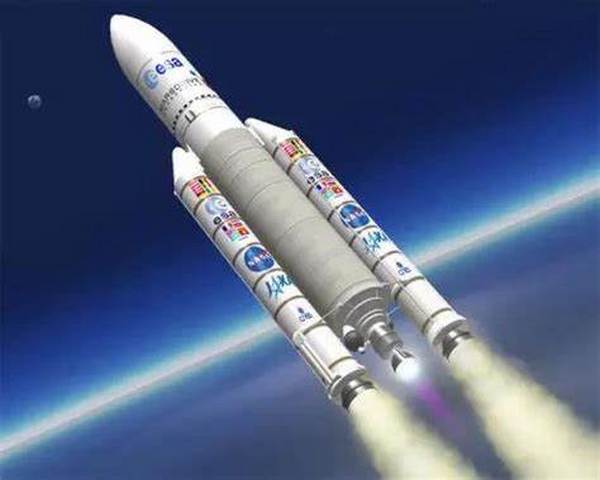 国产碳纤维领军者，军民业务双轮驱动